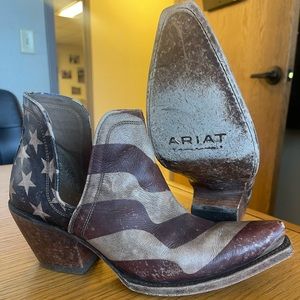 Women’s Ariat Dixon Western Old Patriot Fashion Booties